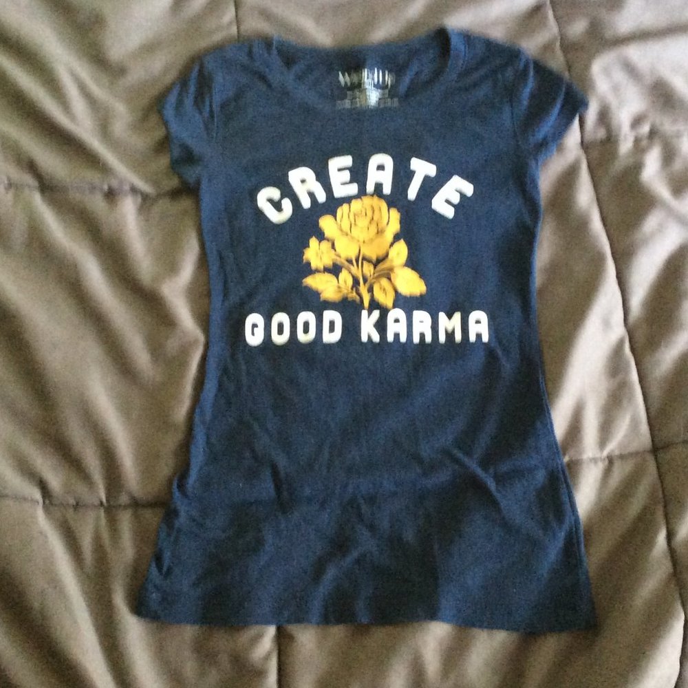 women's small blue T-Shirt